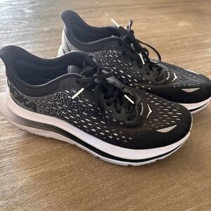 Like New Hoka Kawana Black and White Running Shoes - Left Sz 10.5B, Right Sz 9B